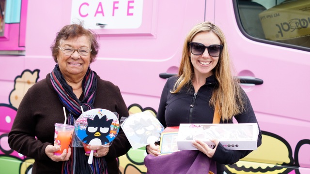 hello kitty cafe foodtruck